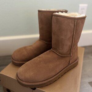 UGGs Classic Short